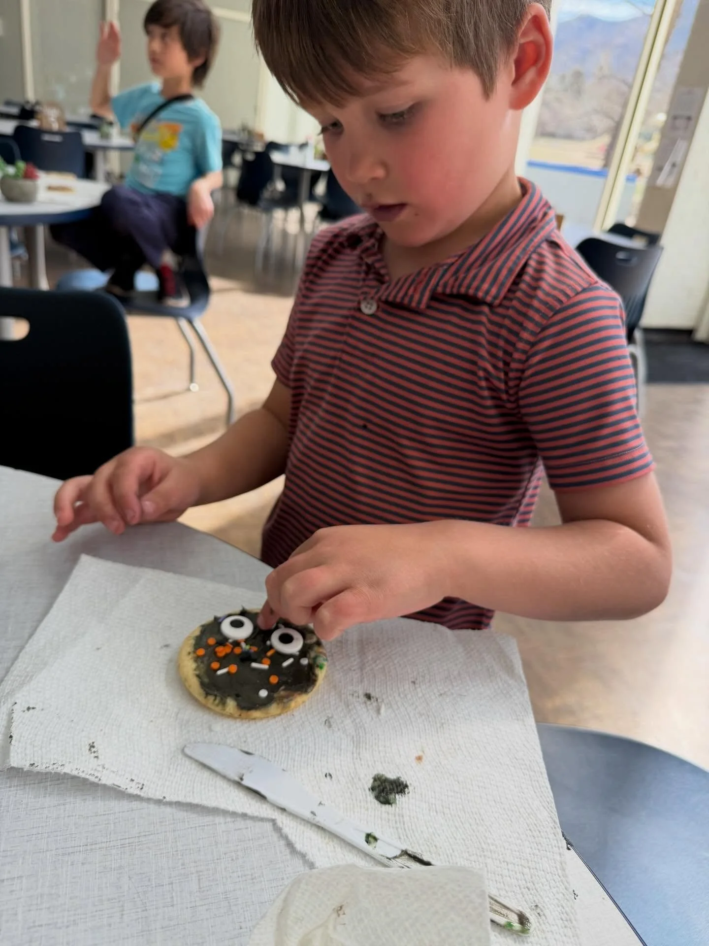 A beautiful day for our Friday the 13th Mini Camp! 🎃 Students solved the mystery of the missing Go West compass while hiking at Red Rocks Open Space, made a spooky craft, and wrapped up the day with some crazy monster cookies. Want to join us for ou