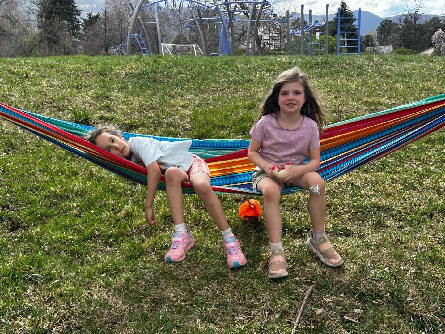 Happy Friday! Hope everyone finds some time to unwind this weekend.🧘&zwj;♀️ #gowest #gowestcamps #adventureawaits #unwind