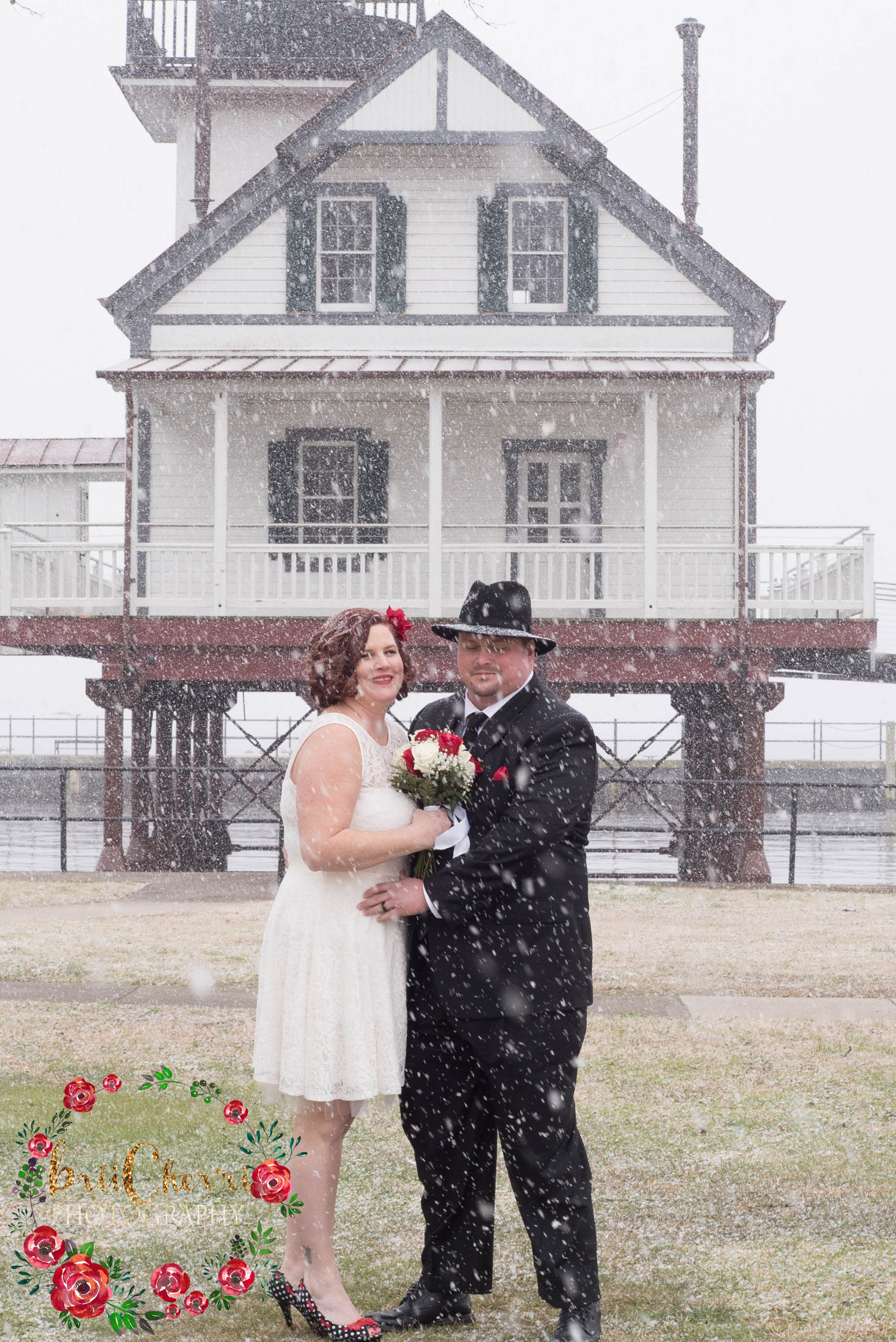 Winter Wedding at Edenton Lighthouse & Waterfront in Edenton North Carolina. 