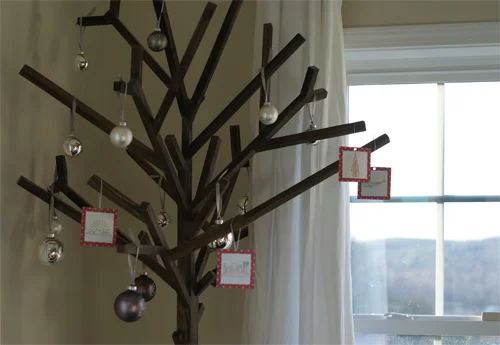 Jesse Tree Photo and Printables can be found at Life Your Way