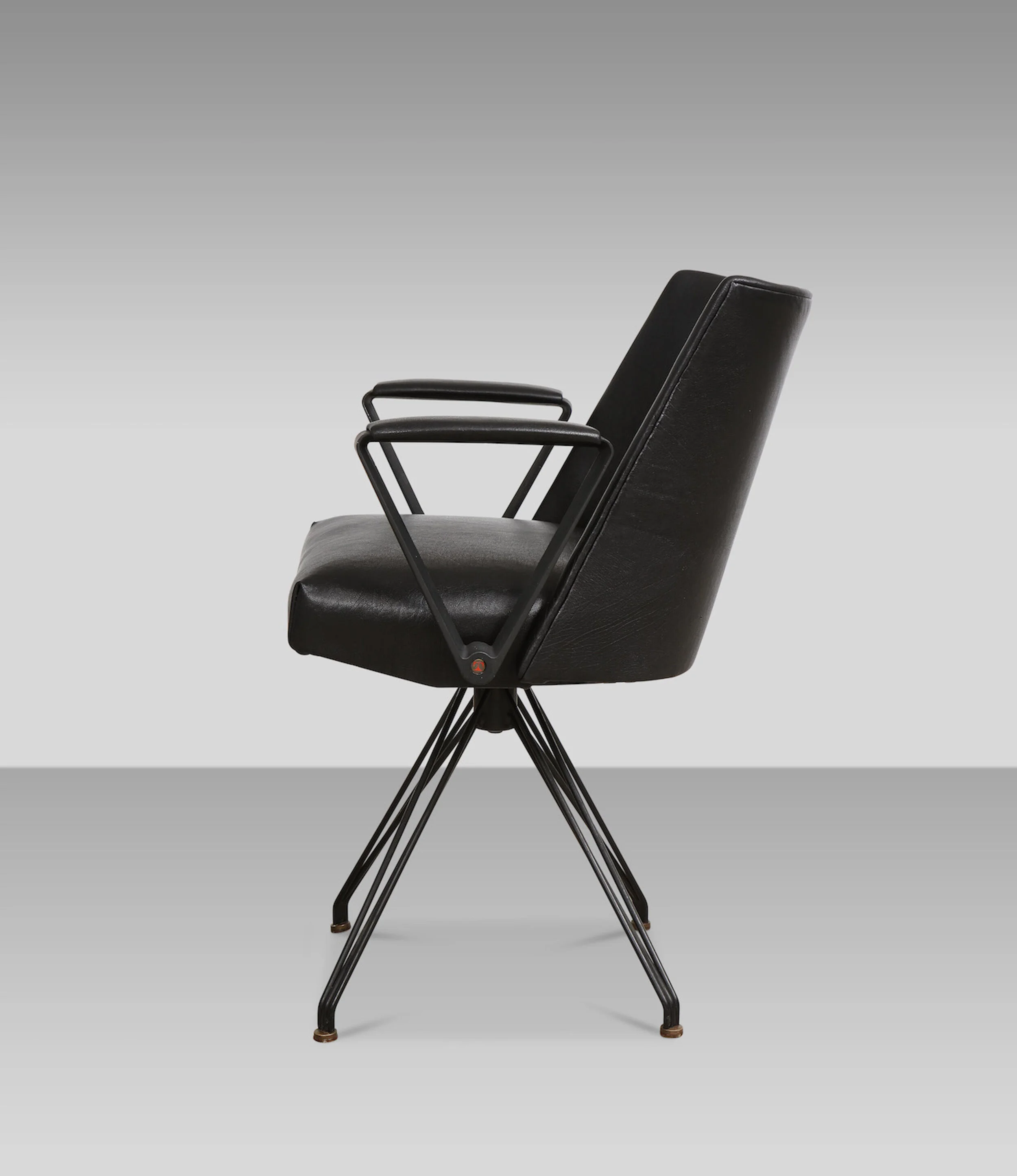 P99 Desk Chair by Osvaldo Borsani for Tecno