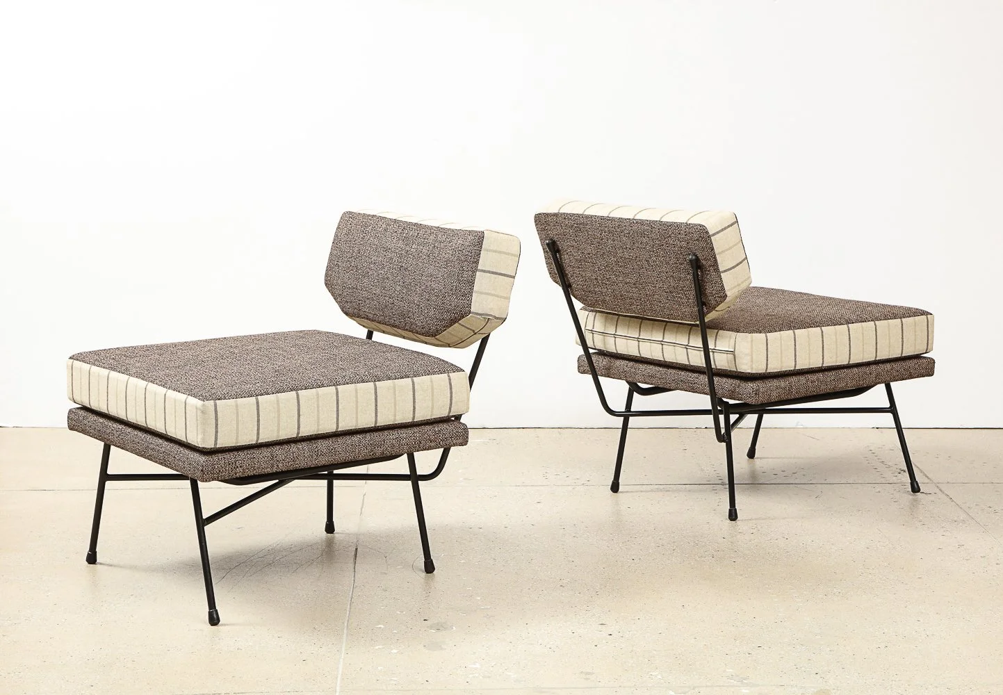 Rare Pair of Elettra Lounge Chairs by Studio BBPR for Arflex