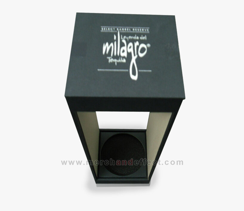 Merch+and+Effect+++Milagro+LED+Box+2.jpg