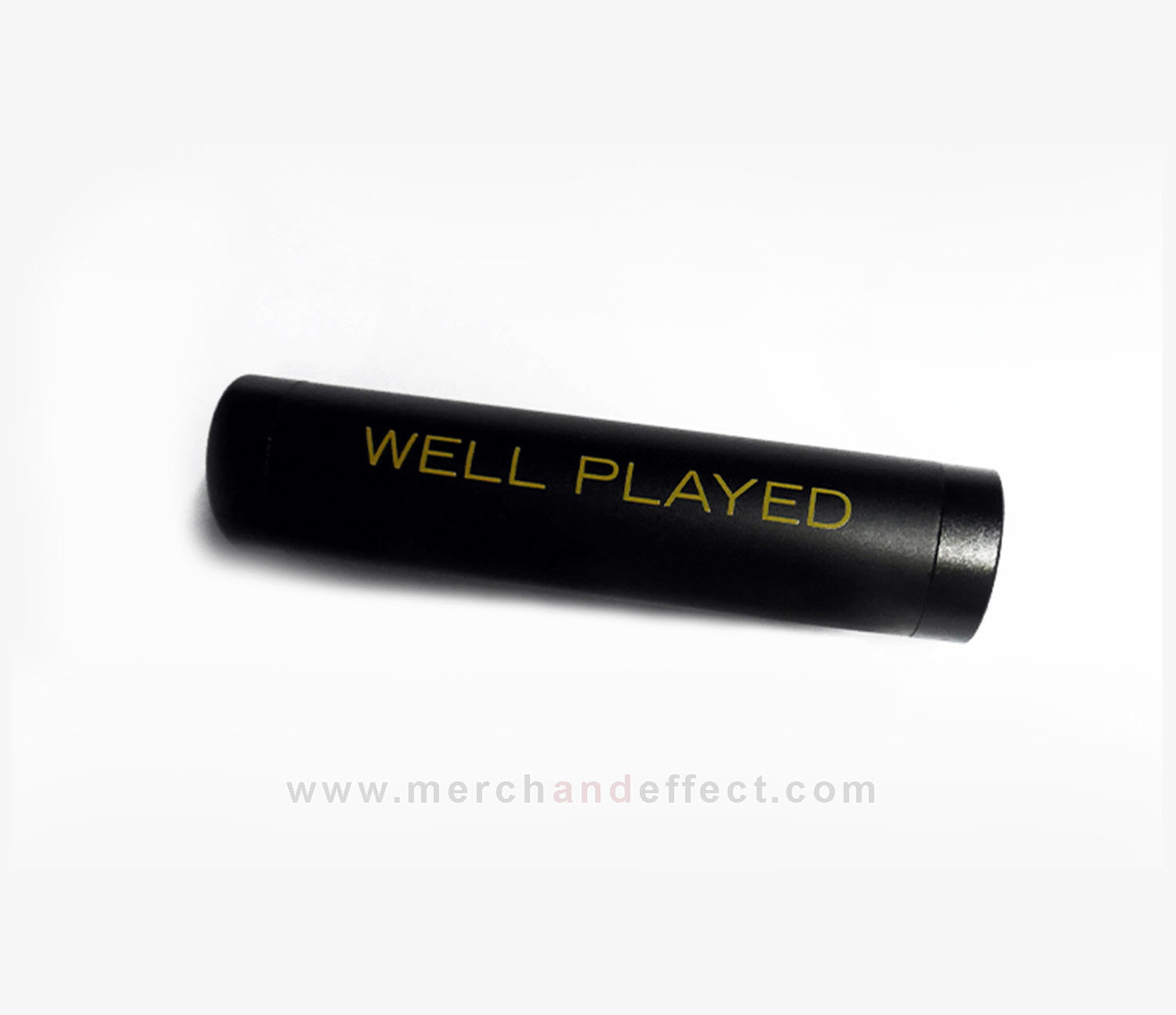 well+played+lipstick+powerbank.jpg