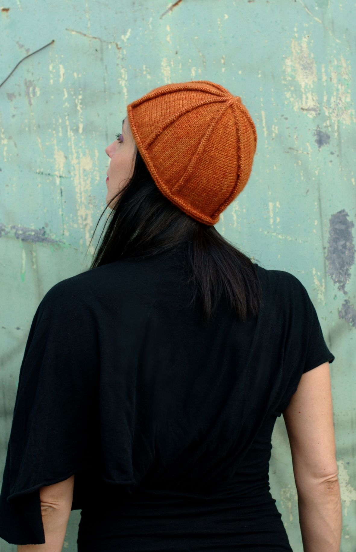 Asymloche sideways knit Hat pattern