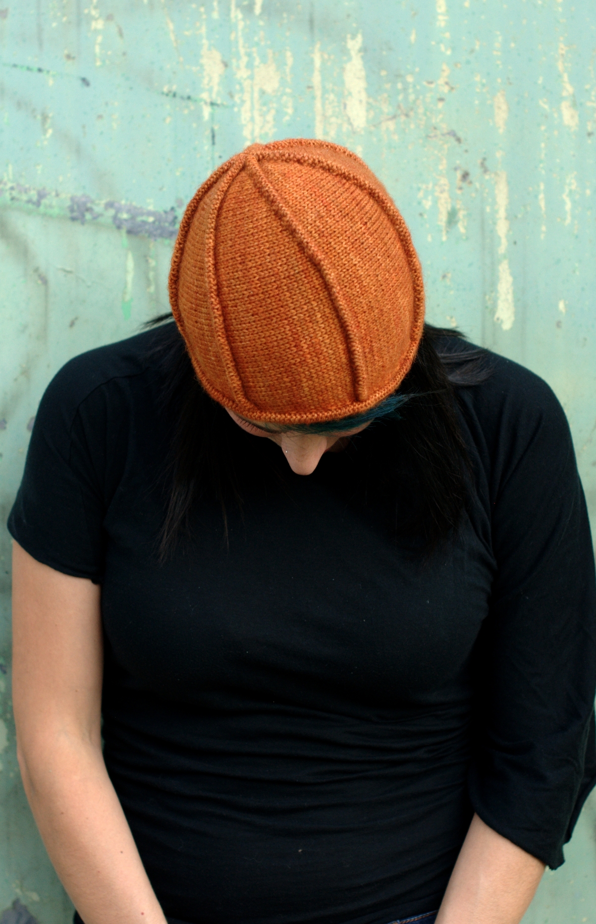 Asymloche sideways knit Hat pattern