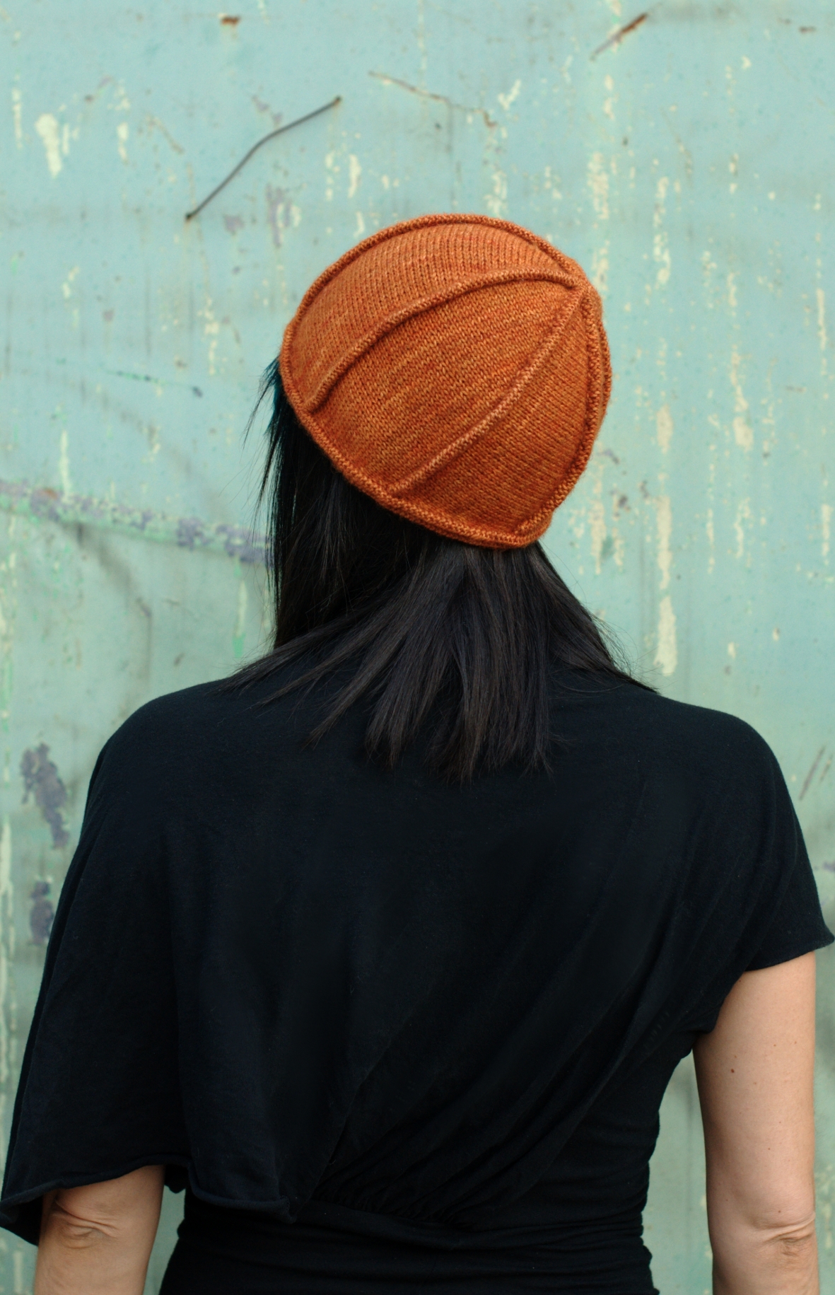 Asymloche sideways knit Hat pattern