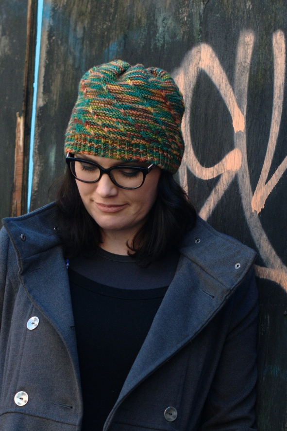 Helical slouchy Hat knitting pattern