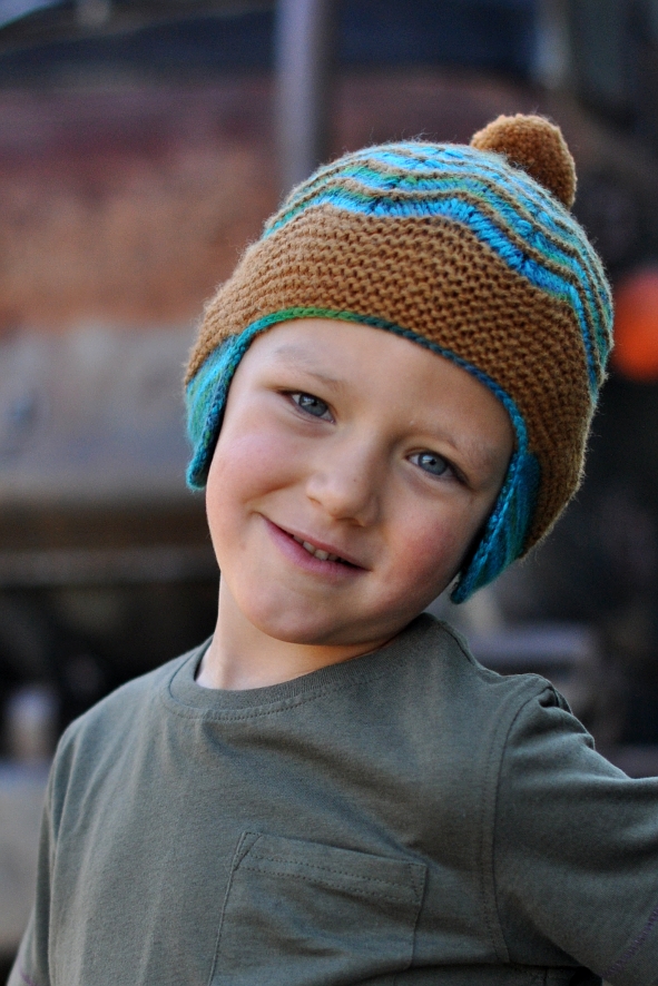 Selkie chullo Hat knitting pattern