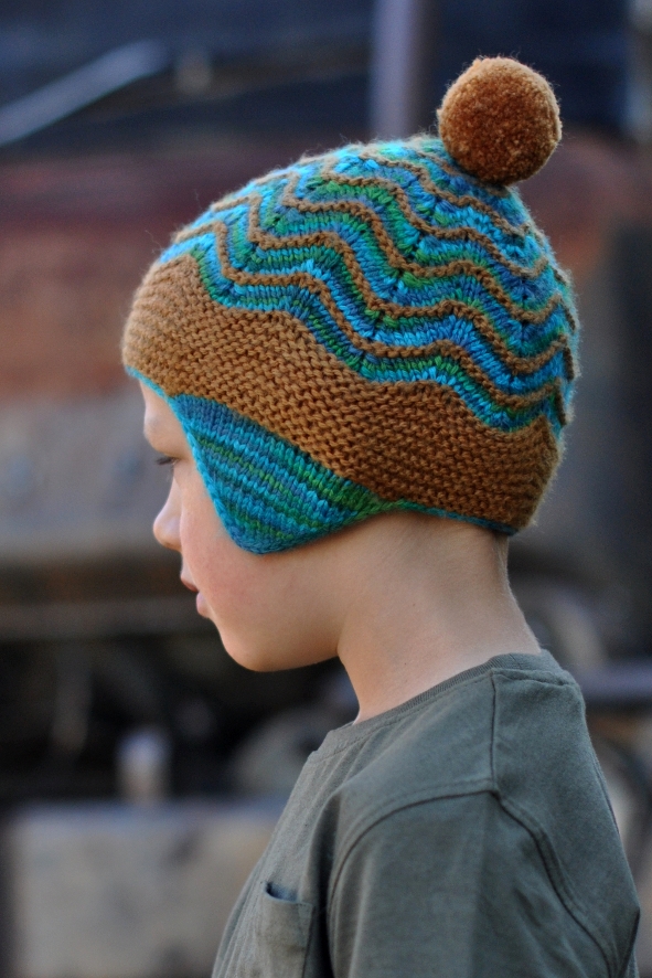 Selkie chullo Hat knitting pattern