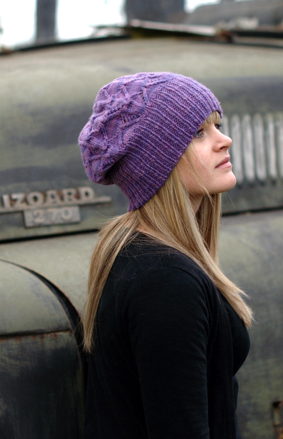 Starburst slouchy lace Hat knitting pattern