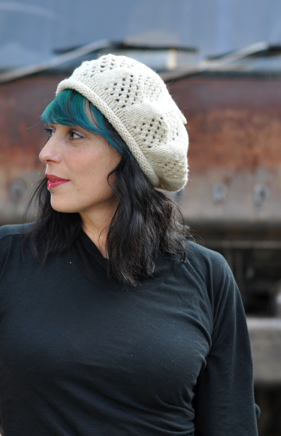 Trellis Beret hand knitting pattern