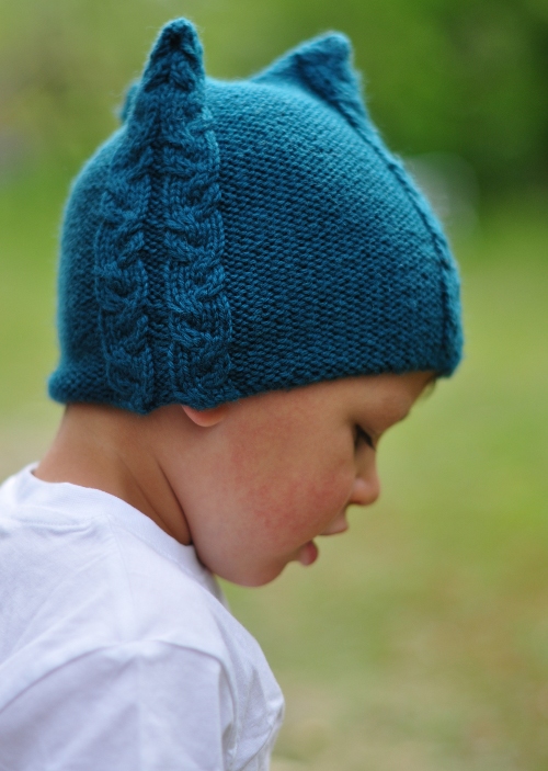 Tricable cable Hat knitting pattern for all ages