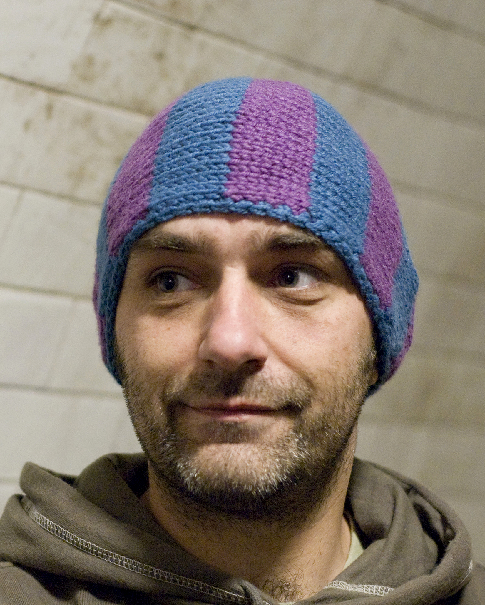 Gyroscope sideways knit striped mens beanie pattern