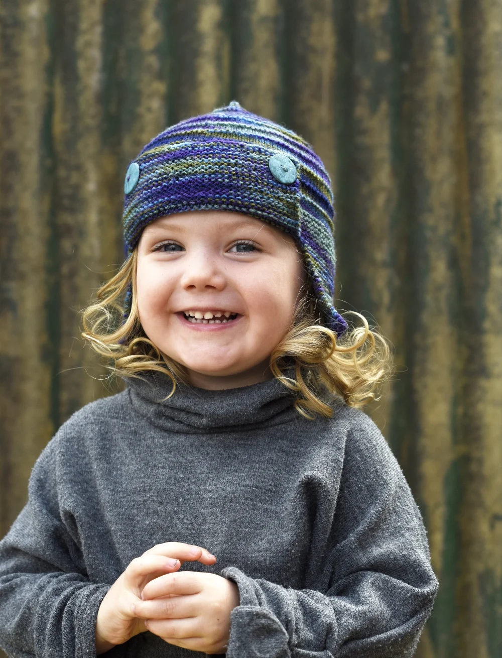 Aerial earflap aviator Hat knitting pattern for sock yarn