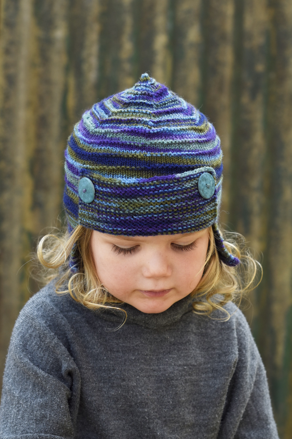 Aerial earflap aviator Hat knitting pattern for sock yarn