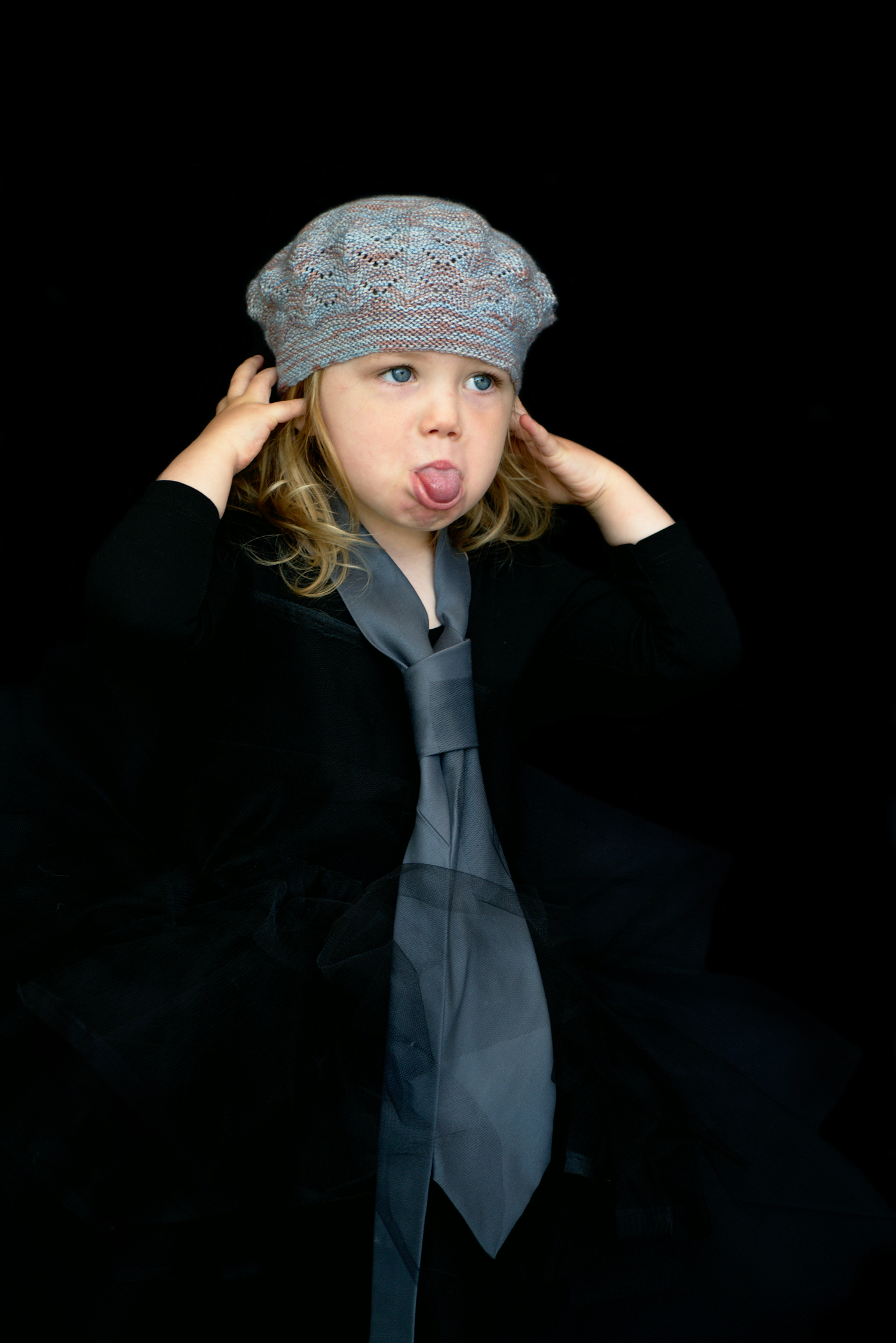 Kilbride lace beret hand knitting pattern for sock yarn