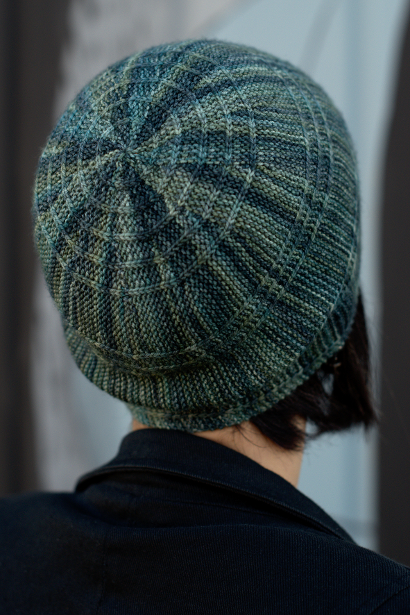 Circled 2 sideways knit concetric circles slouchy Hat pattern