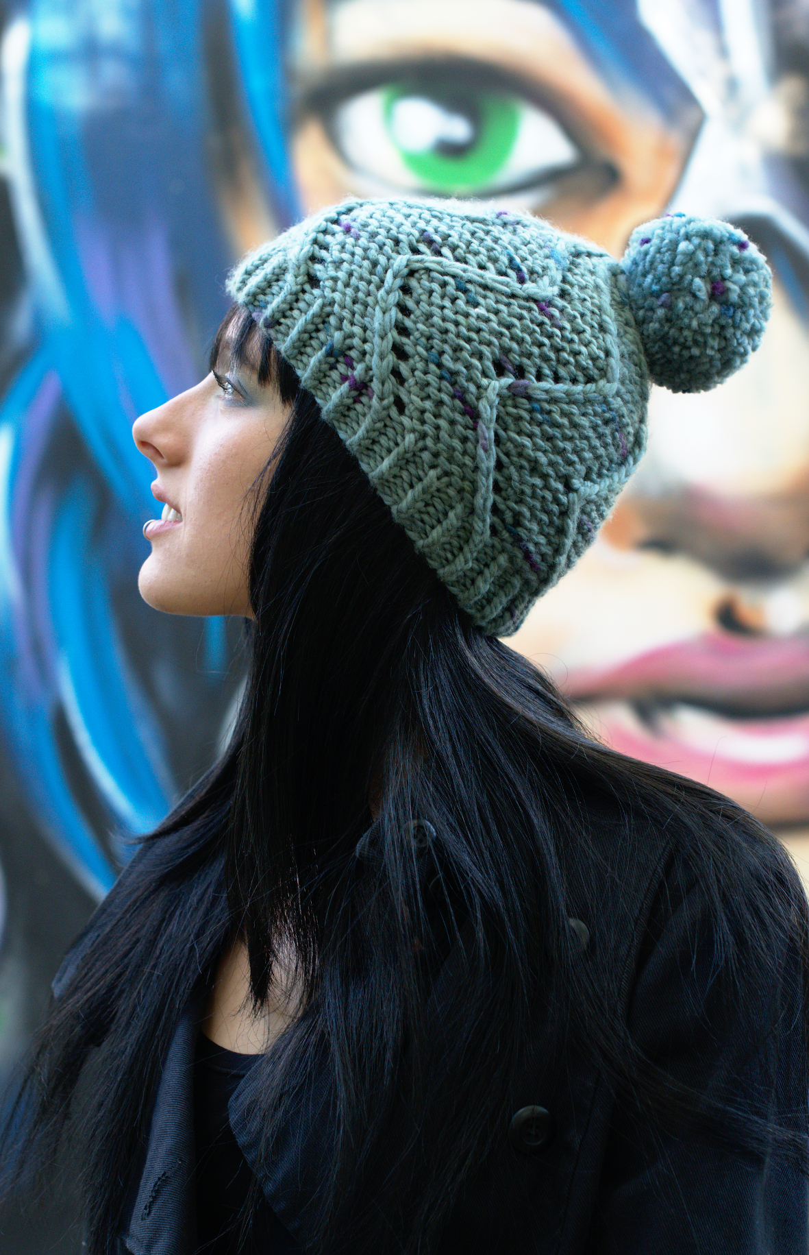 Cirro hand knit Hat pattern for a beanie with pompom in bulky yarn