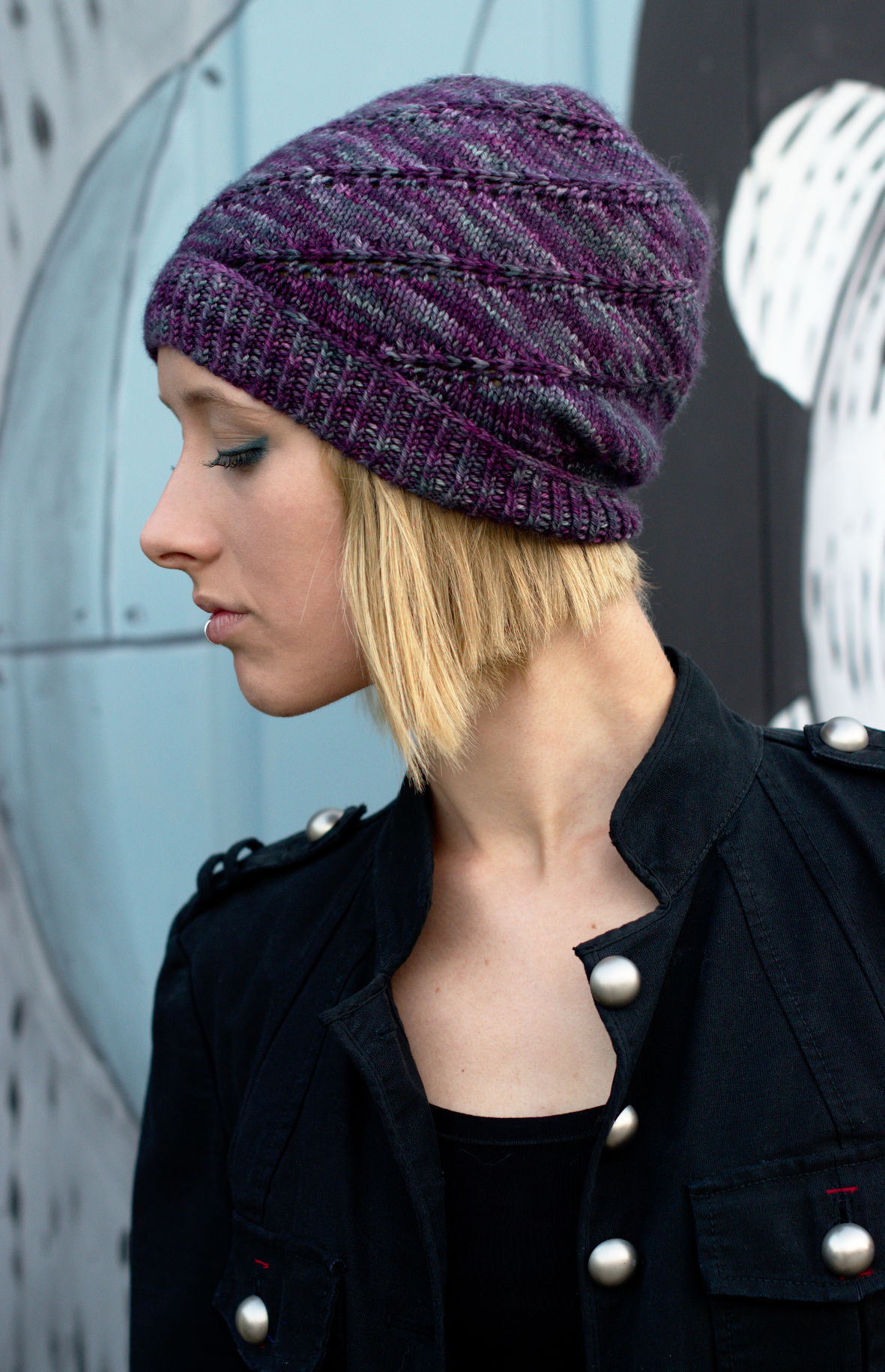 Mulinello spiral slouchy beanie Hat hand knitting pattern