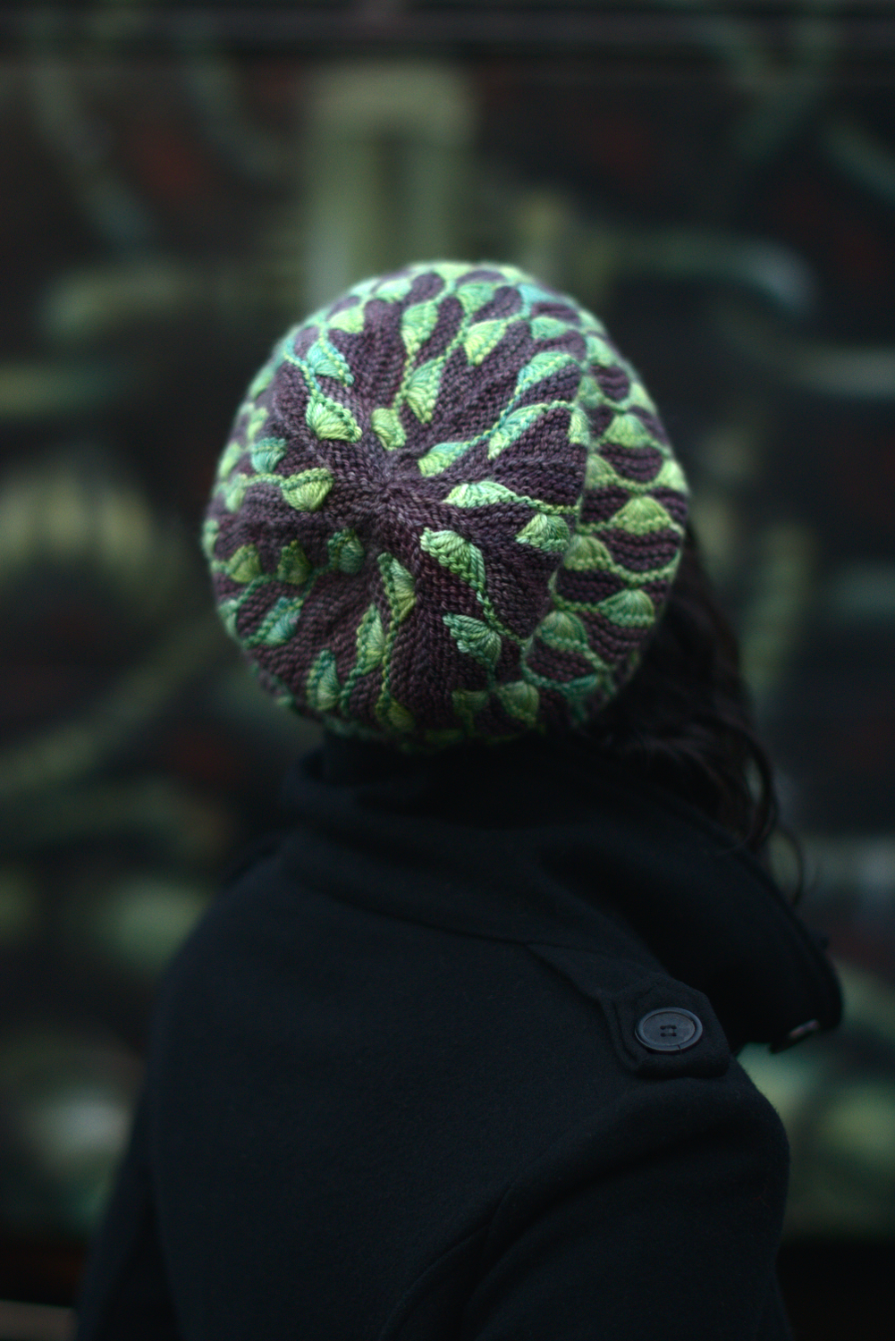 Diponaea reversible sideways knit slouchy hat for dk hand knitting yarn