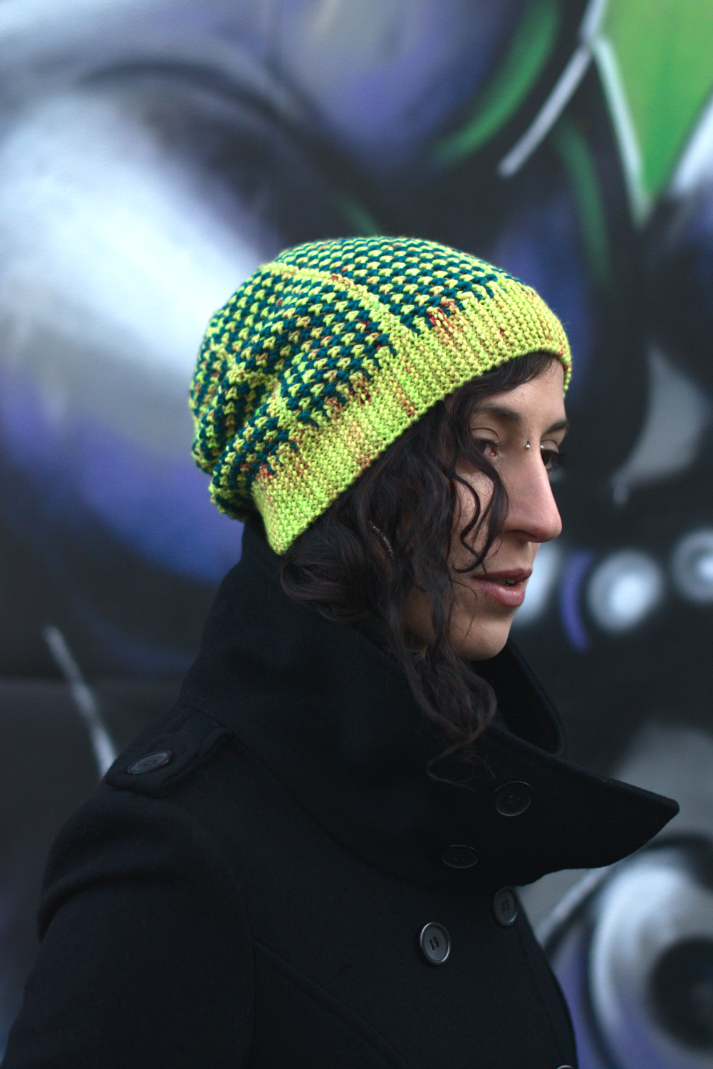 Kourserb reversible sideways knit slouchy hat in two colours for dk yarn