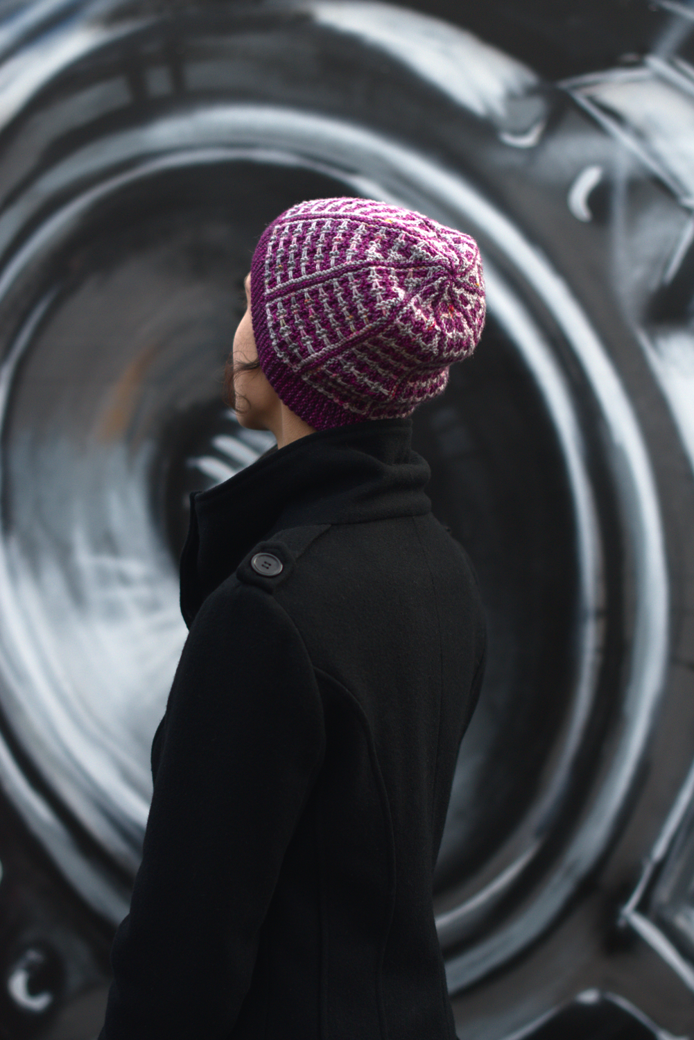 Matriks reversible sideways knit slouchy hat in two colours for dk yarn