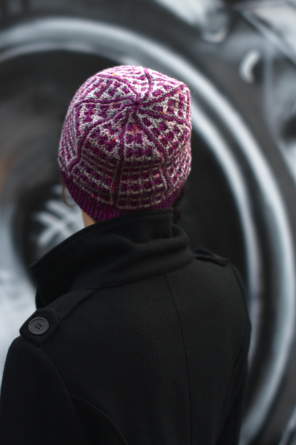 Matriks reversible sideways knit slouchy hat in two colours for dk yarn