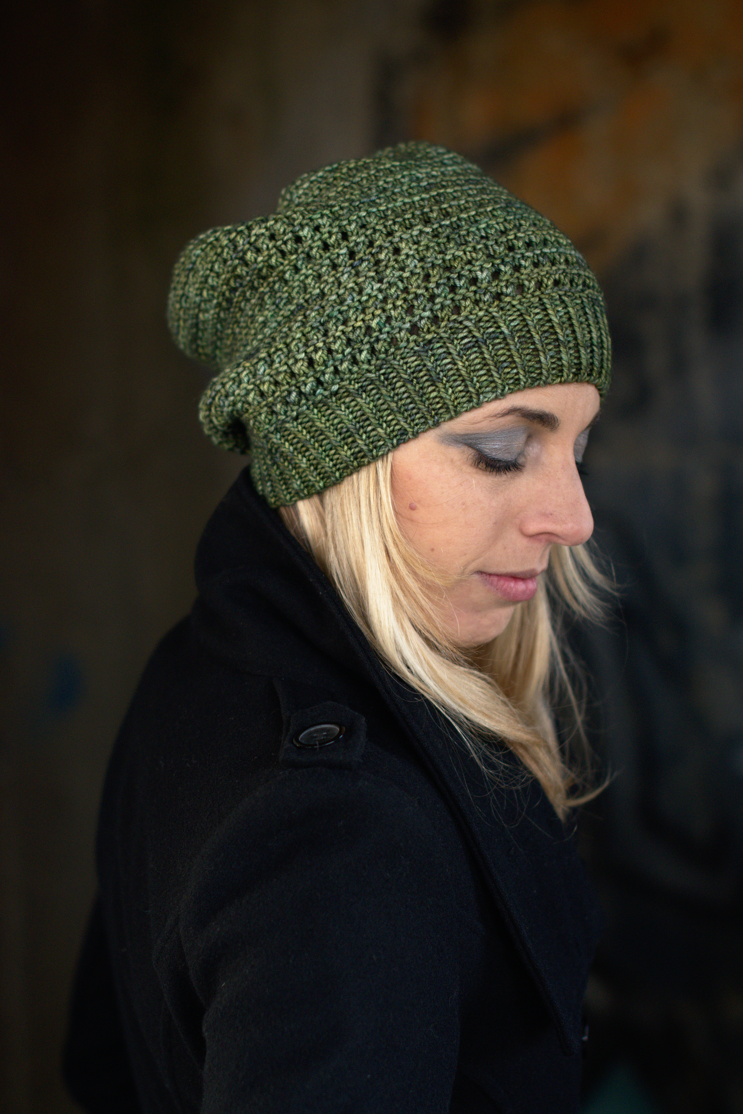 Waffle Slouch Hat hand knitting pattern 
