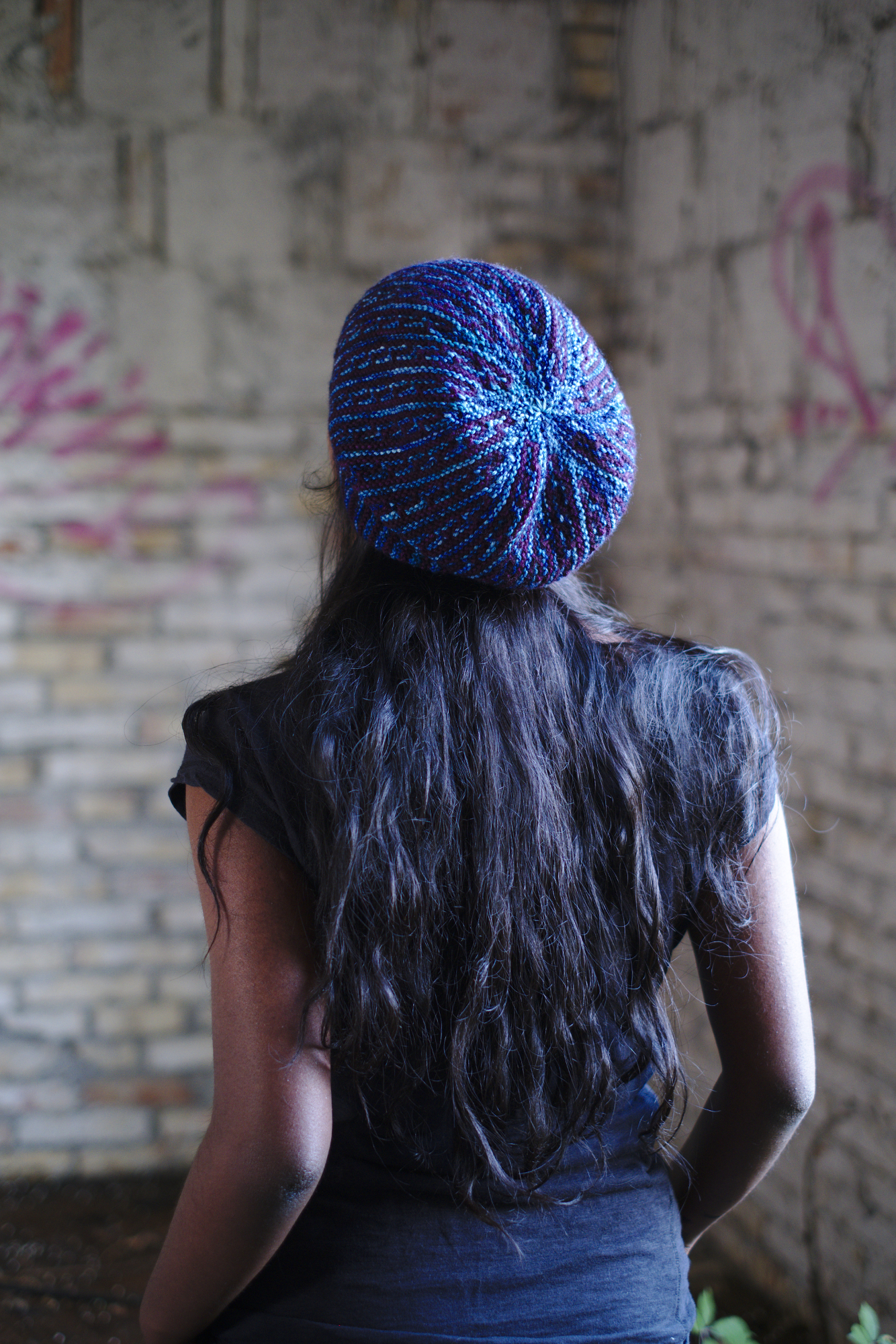 sideways knit mosaic hat knitting pattern for dk weight yarn
