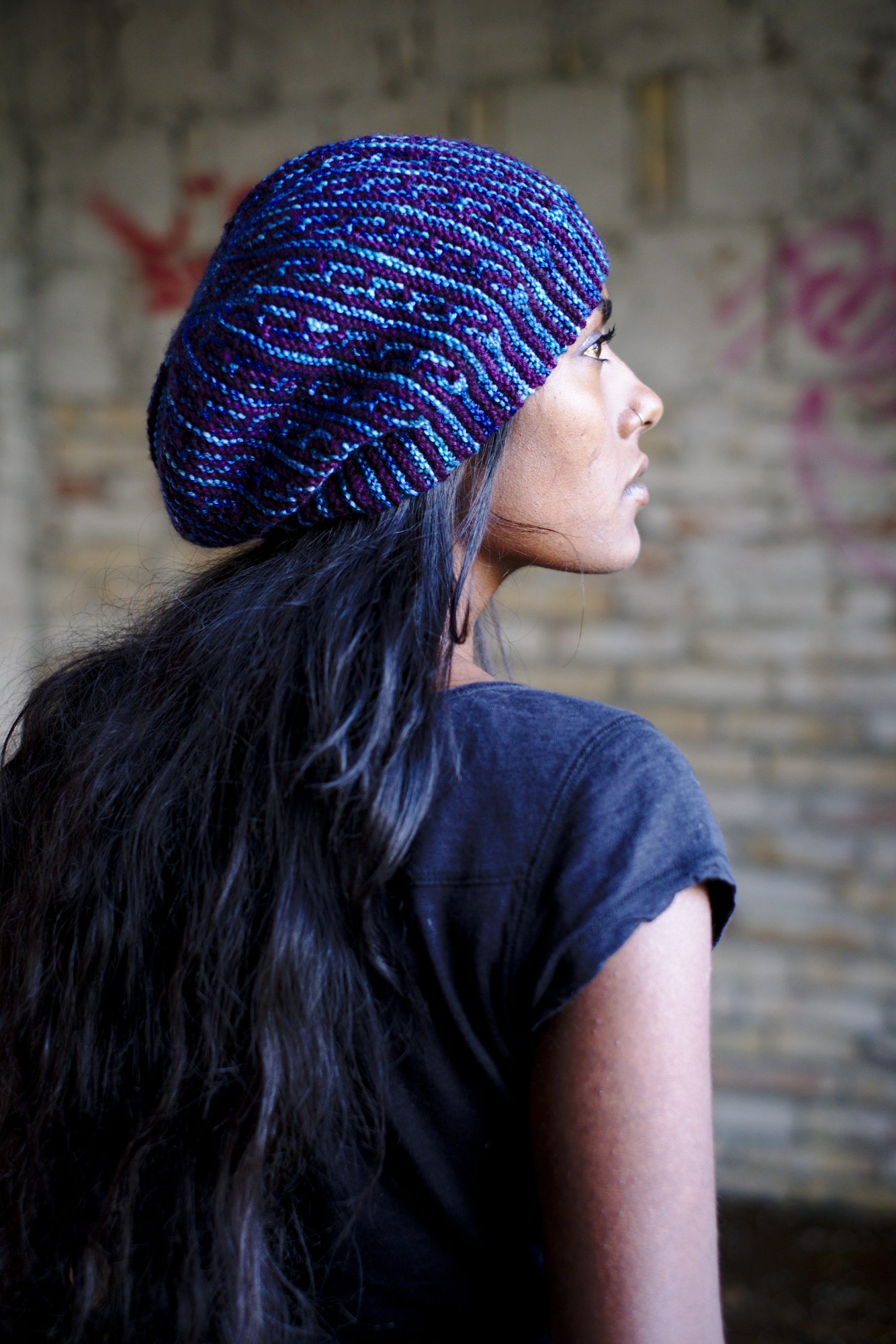 sideways knit mosaic hat knitting pattern for dk weight yarn