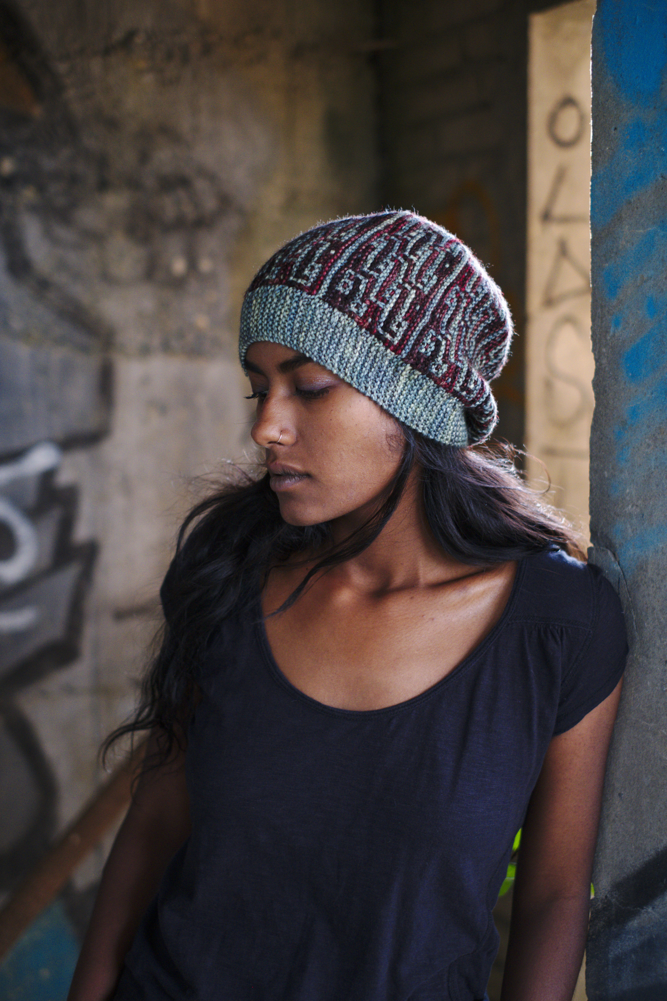 sideways knit mosaic hat knitting pattern for dk weight yarn