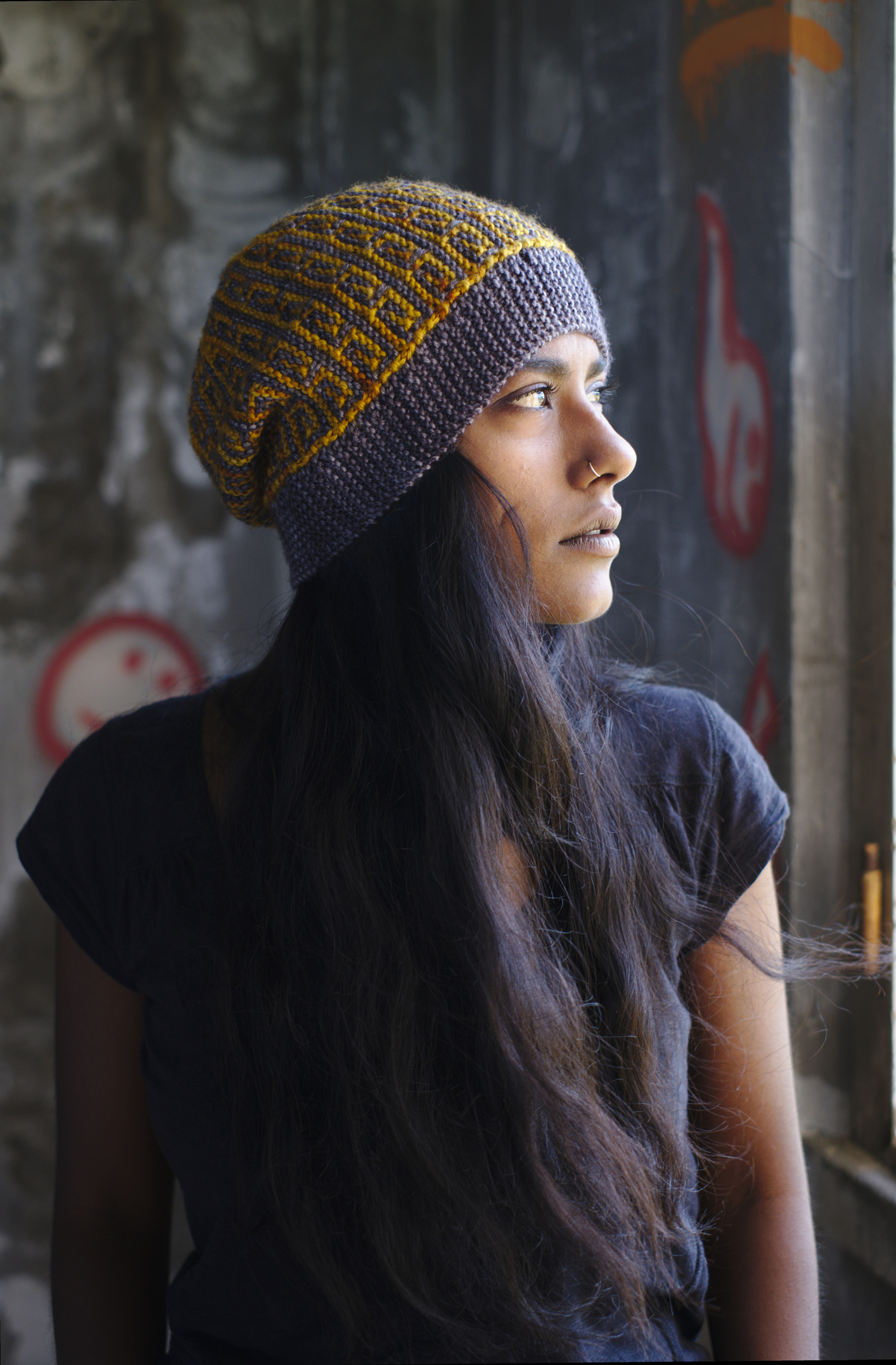 sideways knit mosaic hat knitting pattern for dk weight yarn