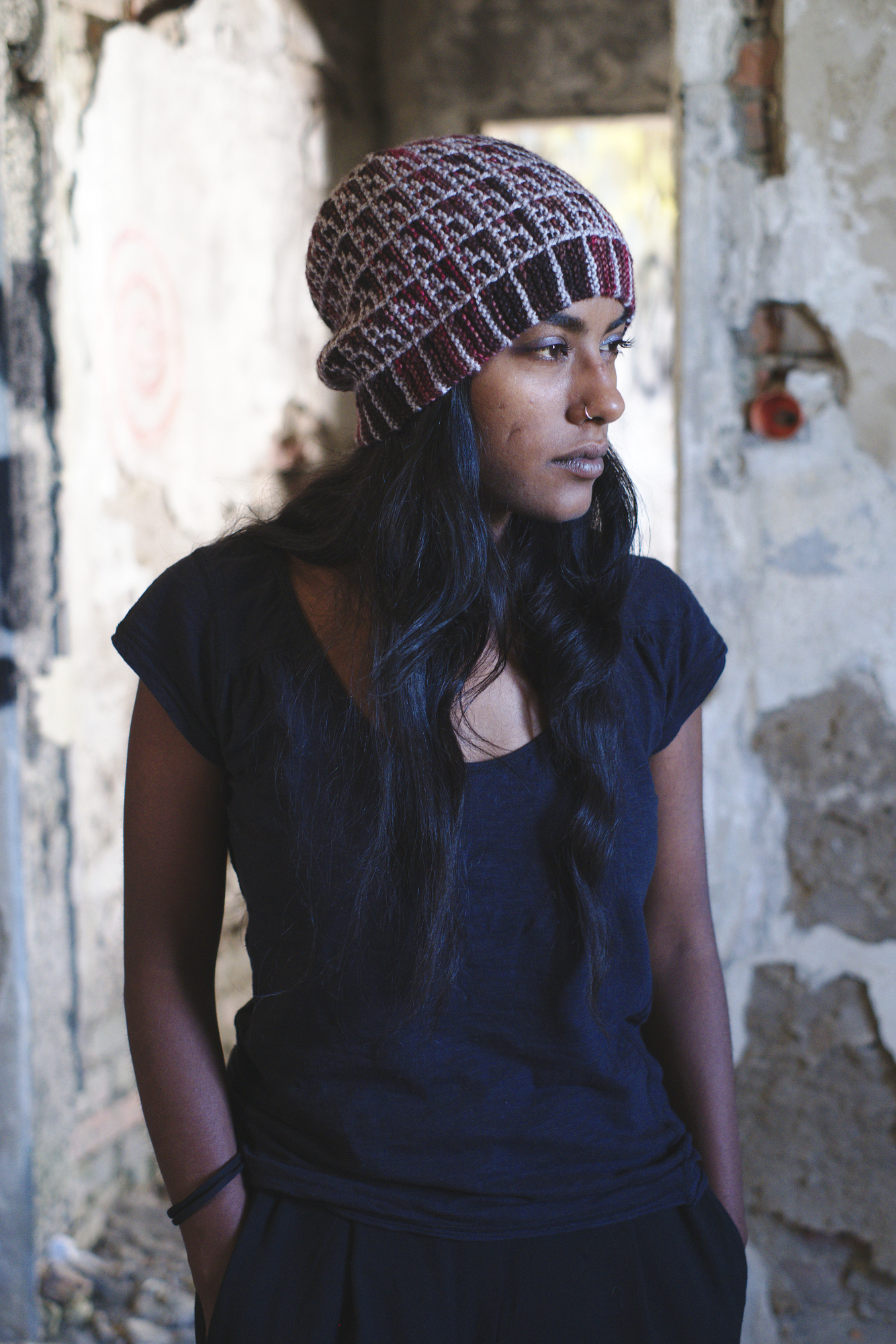 sideways knit mosaic hat knitting pattern for dk weight yarn