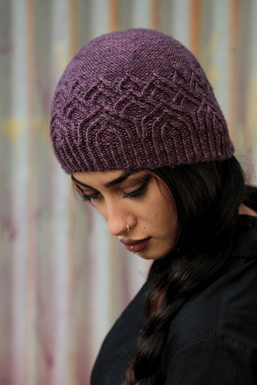 Principessa hand knitting beanie pattern for worsted weight yarn