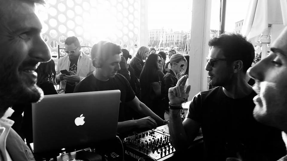 13094161_10157388918430131_1986736868610321714_n copia copy.jpg