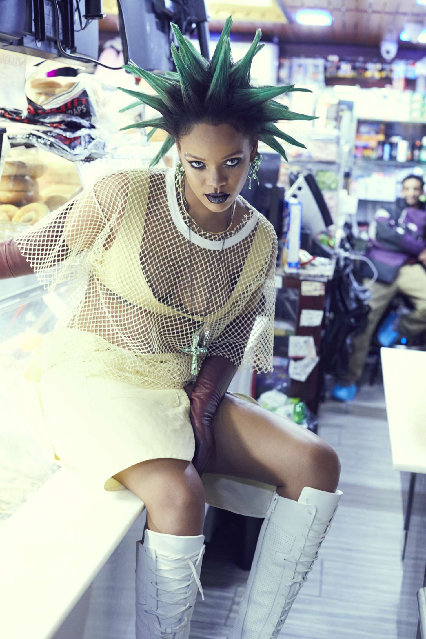 Rihanna--Paper-Magazine-2017--12.jpg