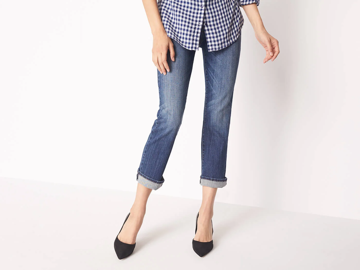 03_06_W_04W3_BLG_SPR17_Blog-How-To-Cuff-Your-Jeans_v1_0318_LS.jpg