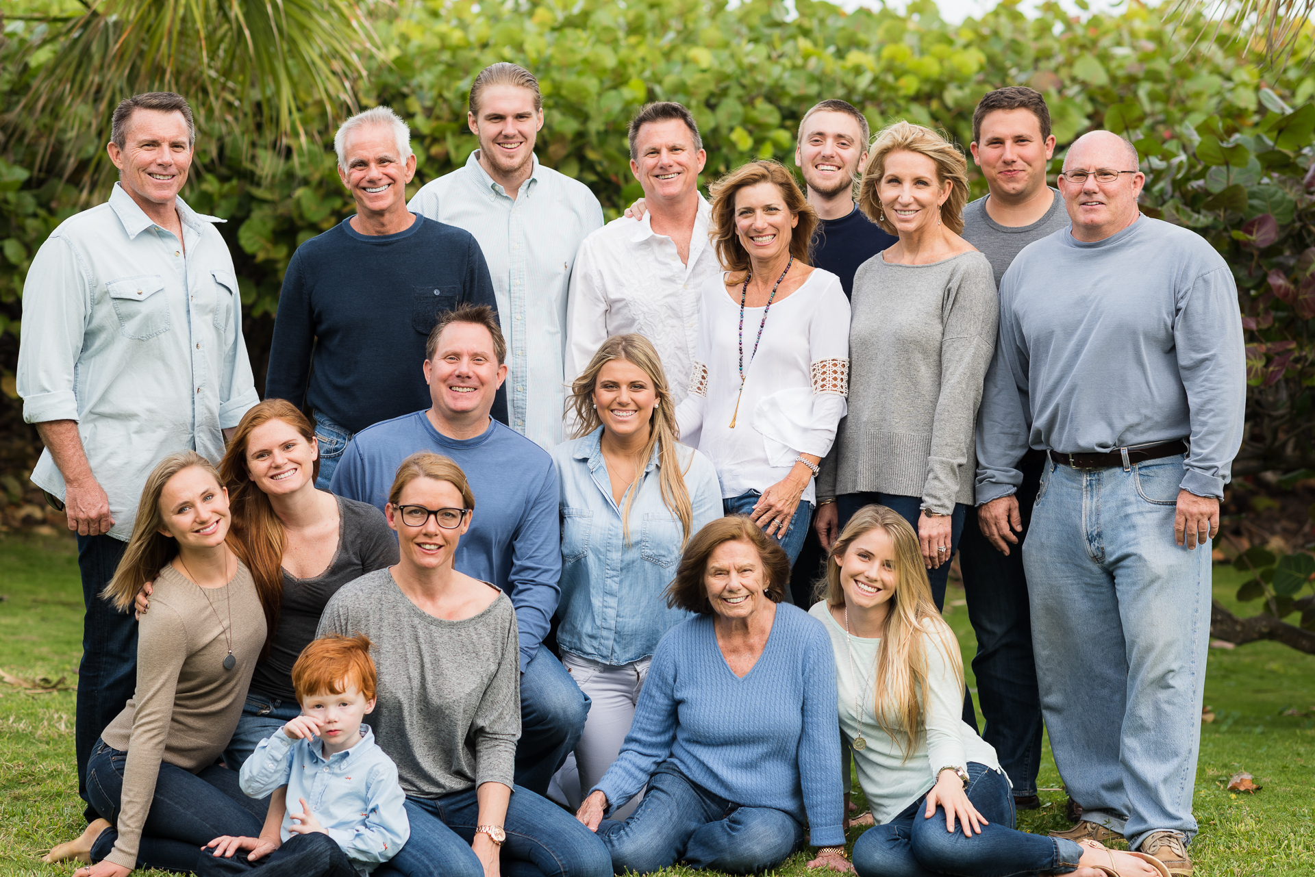 JohnsonEntireFamily2014-0003.jpg