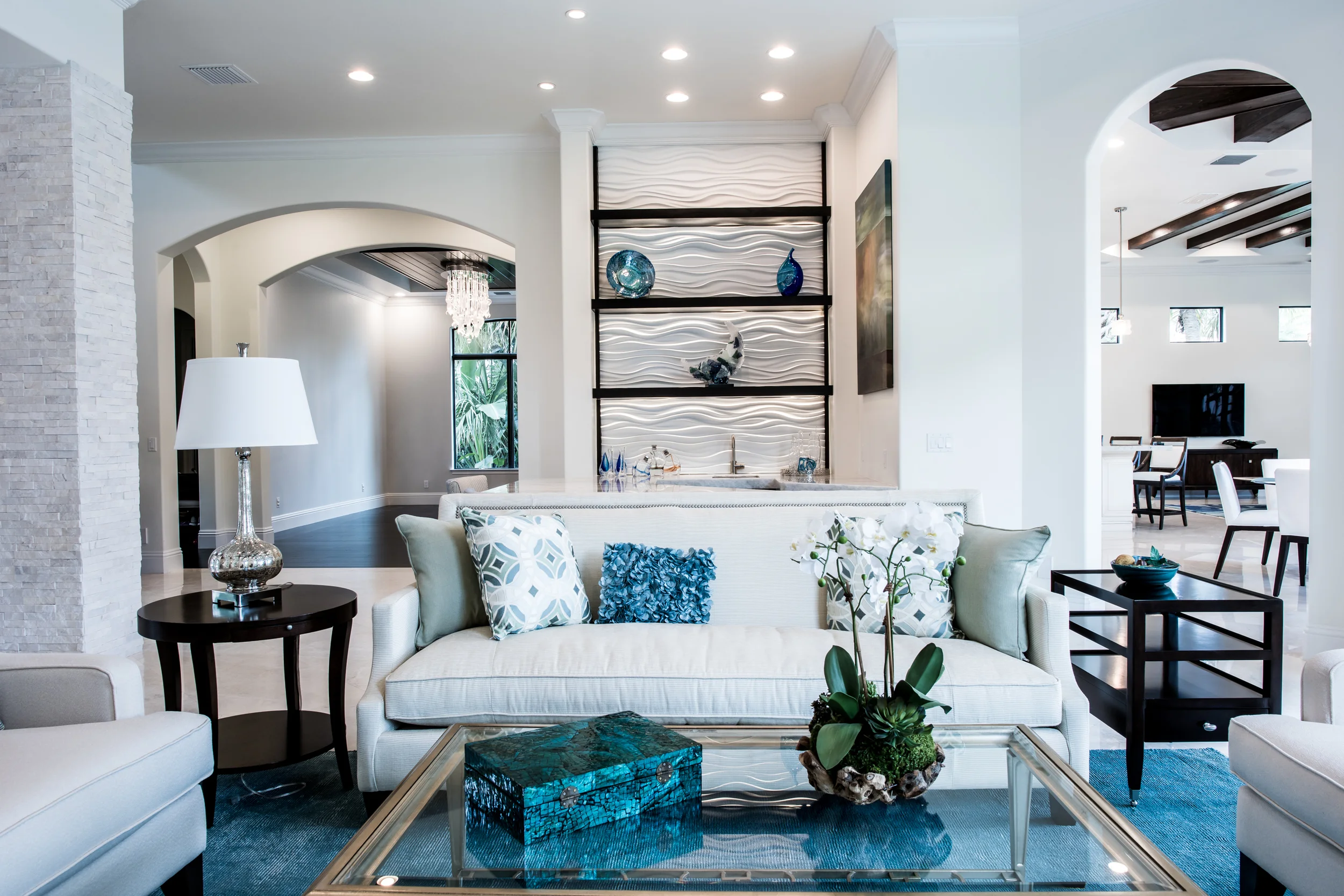 Living Room2.jpg