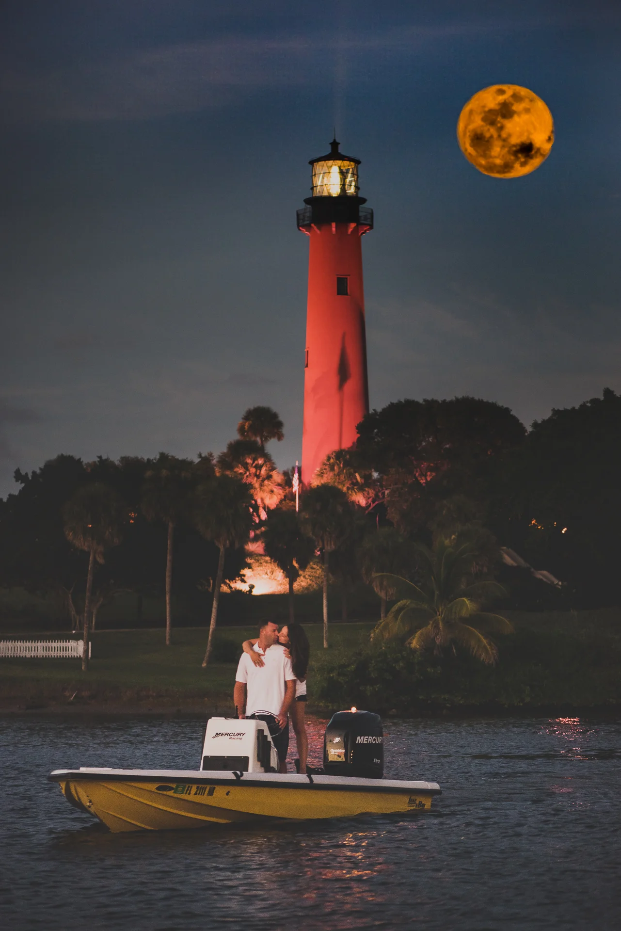 SarahMarkEngagementSession-847-Edit.jpg