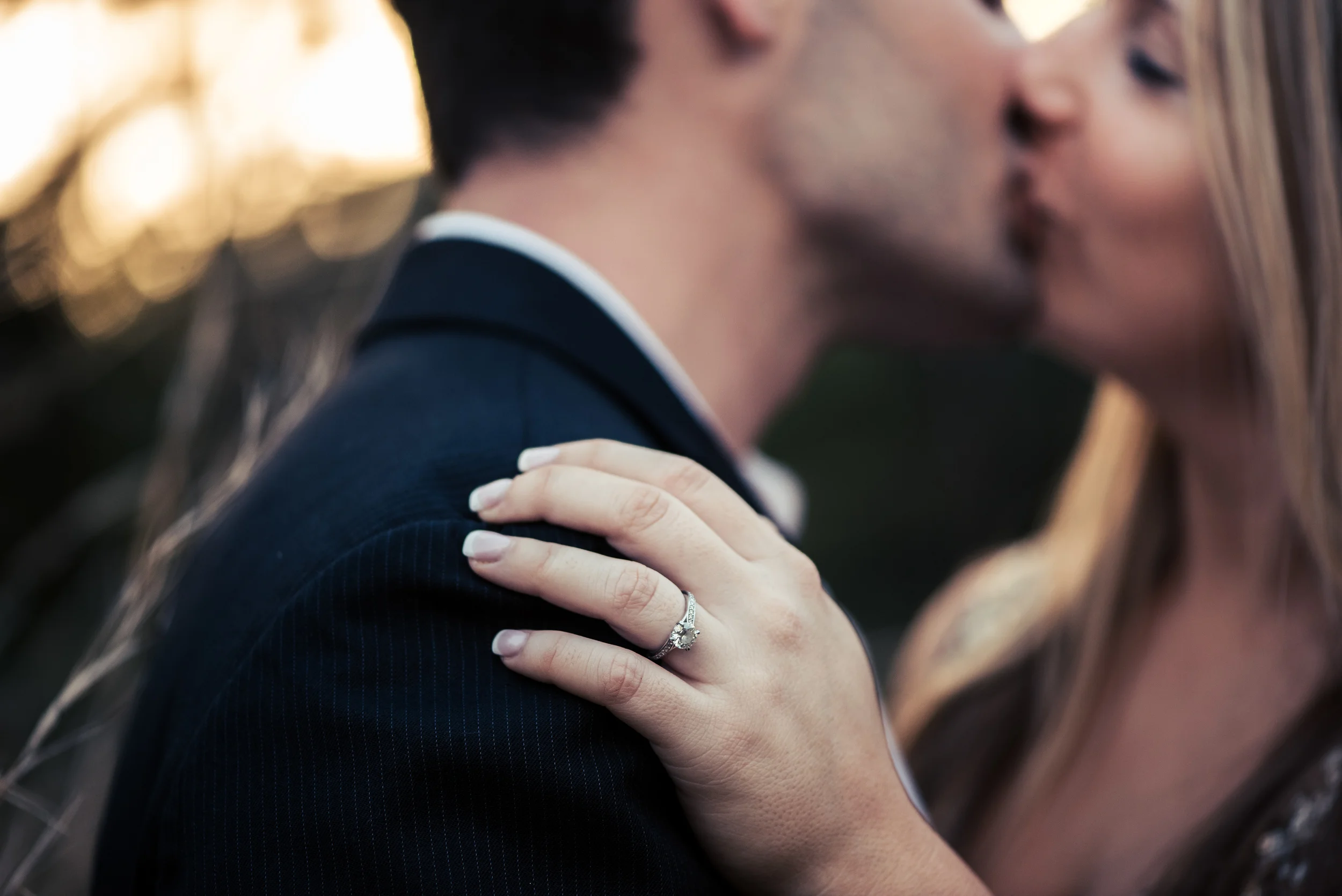 {Lexi&Joe'sEngagementSession}{RiverBendPark}{March2016}-0079.jpg
