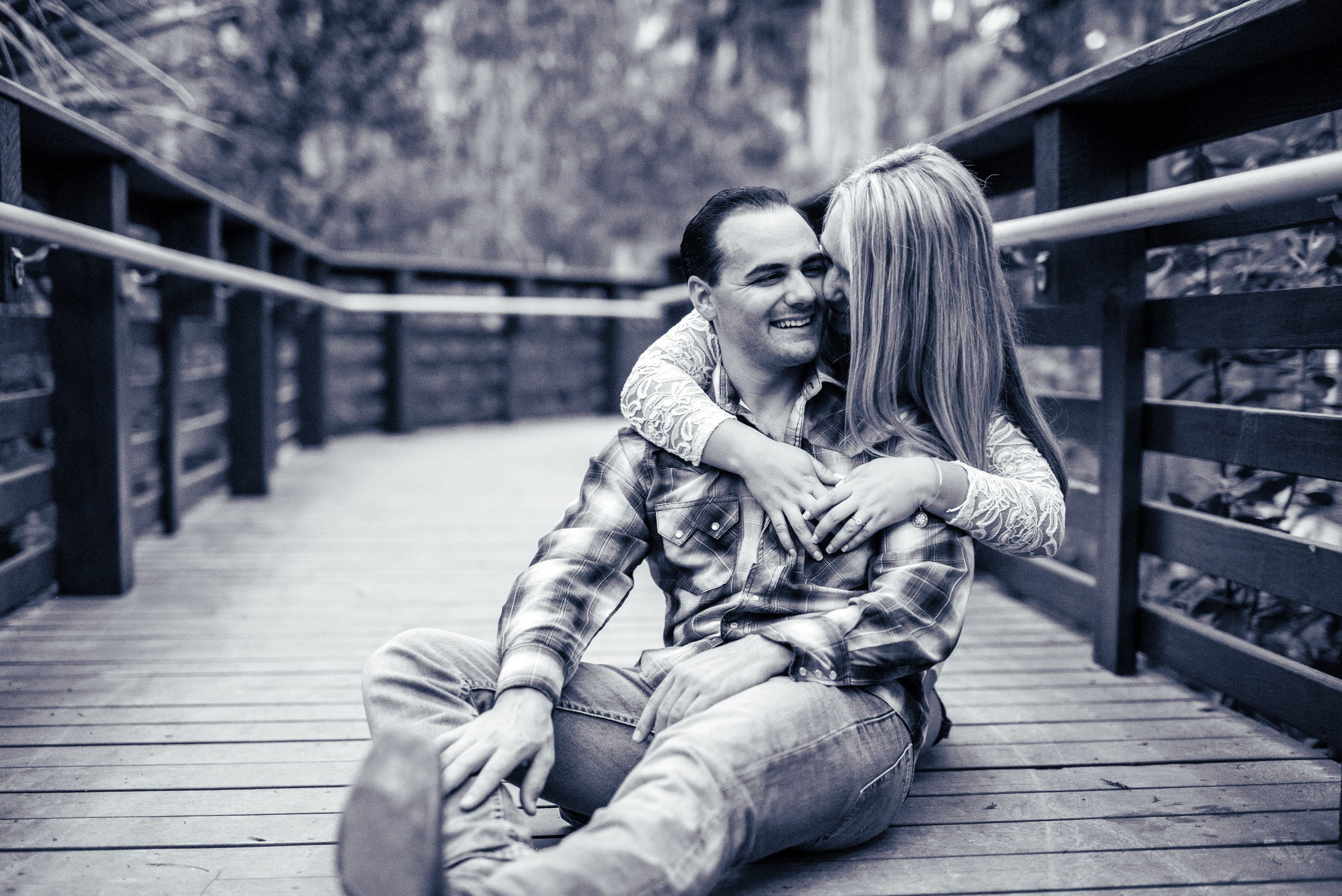 {Lexi&Joe'sEngagementSession}{RiverBendPark}{March2016}-0100.jpg