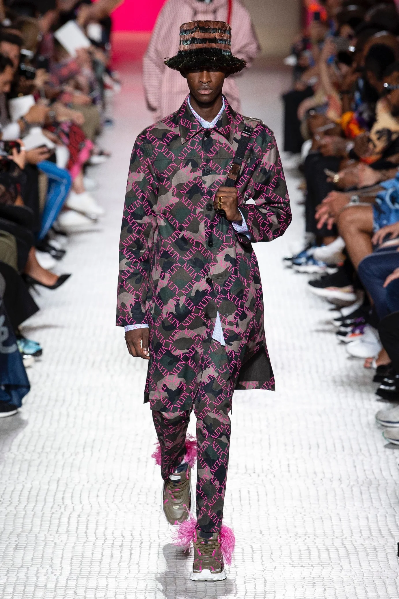 VALENTINO 1.jpg