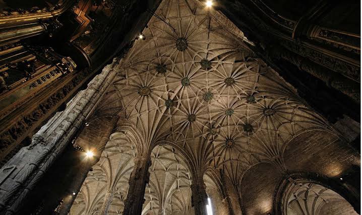 Mosteiro dos Jerónimos. Photo Source: visitlisboa.com.
