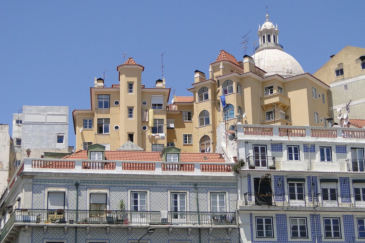 Alfama. Photo Credit: commons.wikimedia.com