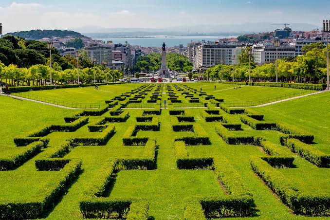 Parque Eduardo VII . Photo source: Lisbon Guru