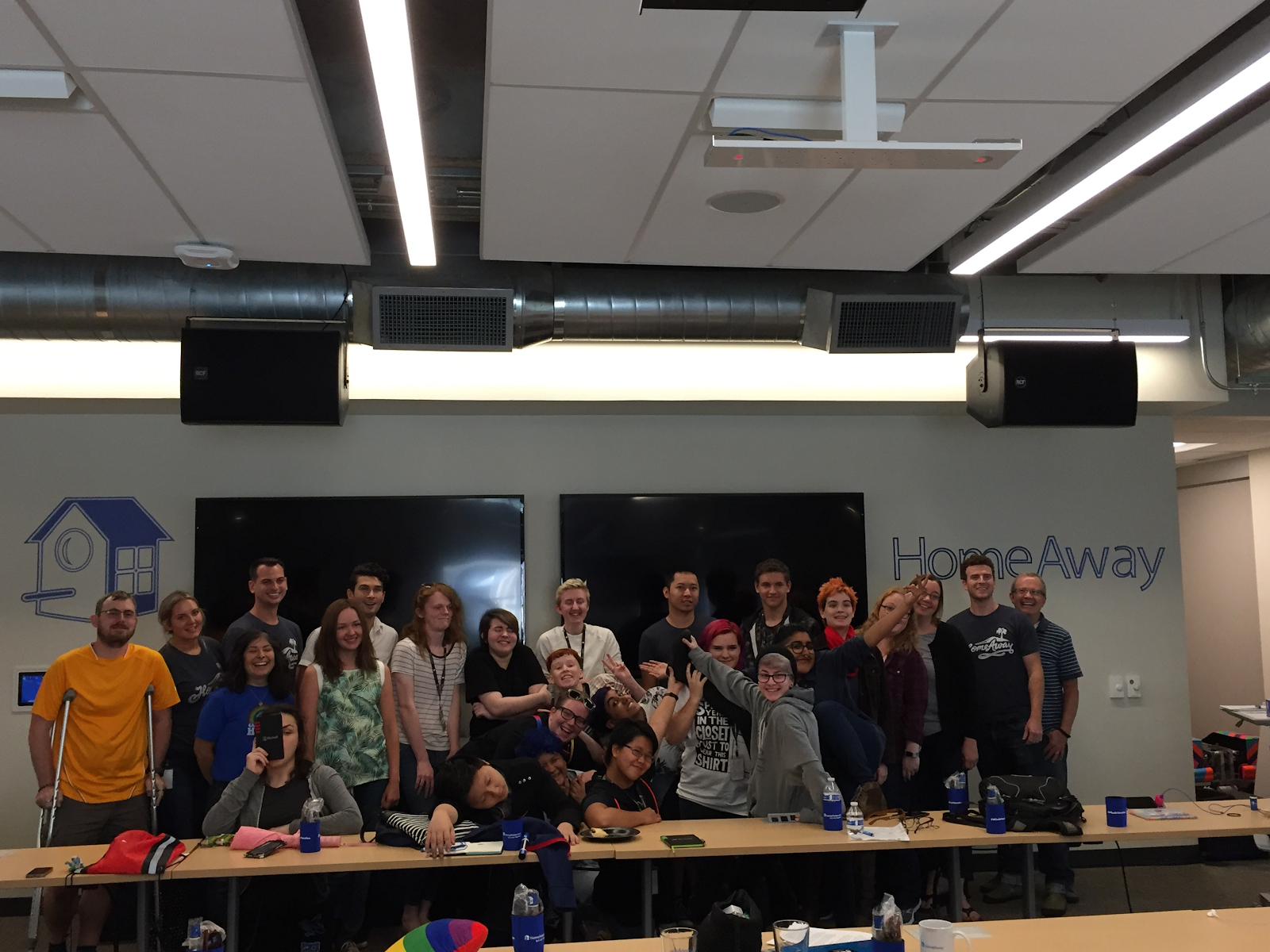 The 2017 Maven Youth Tech Camp group.