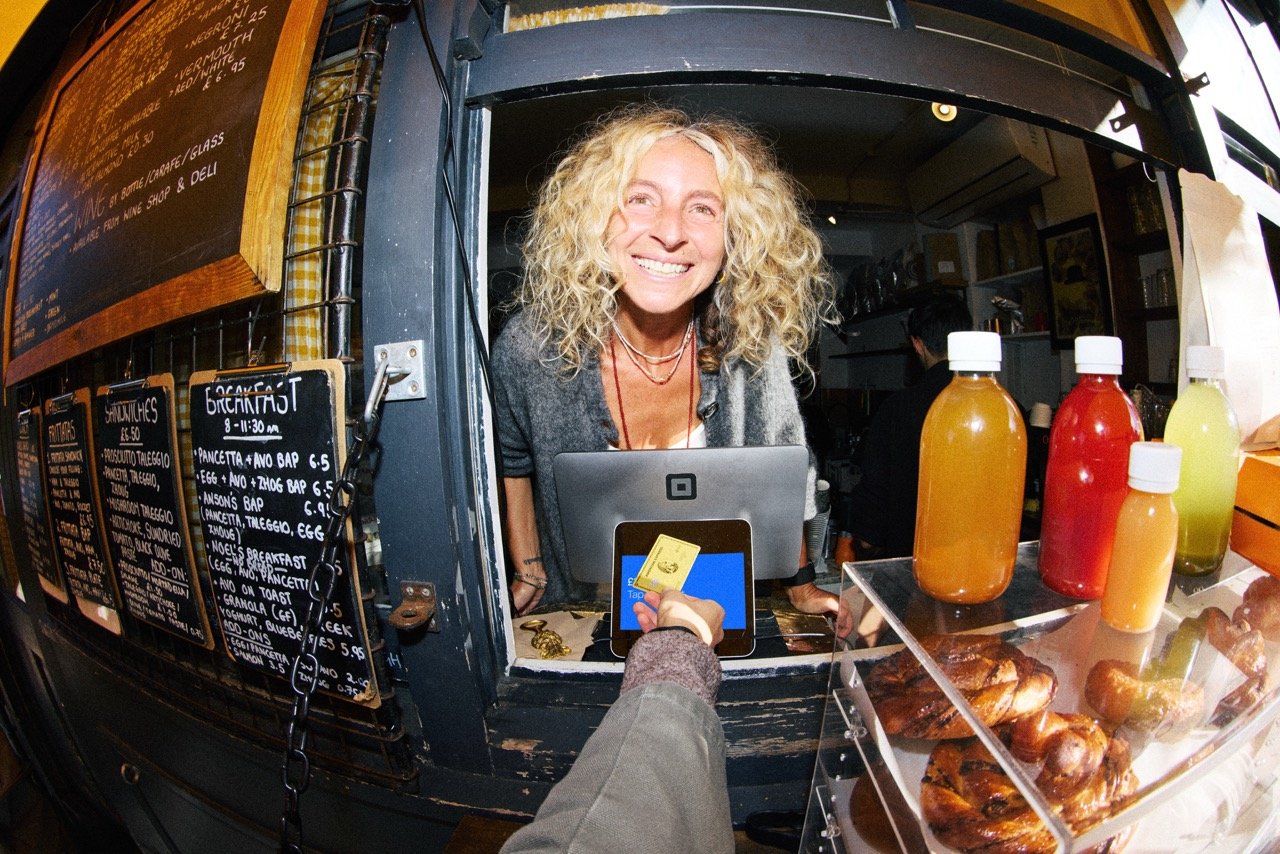 24-09-12_square_win_hackney_www&d_1683 3 2 Large.jpeg