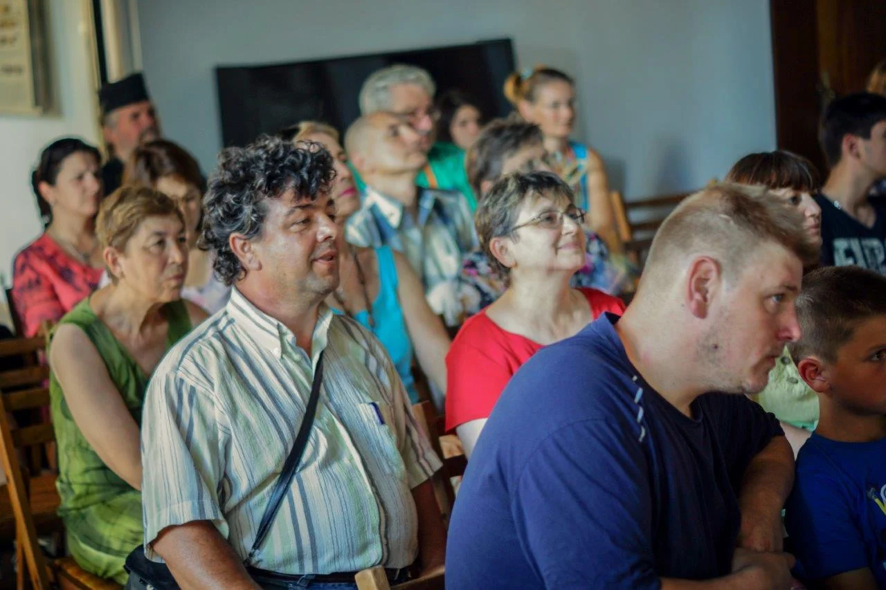 Bulgarian audience from Khardzali, where the Tarpan now roam free, enjoying TARPAN for the first time in Bulgaria.